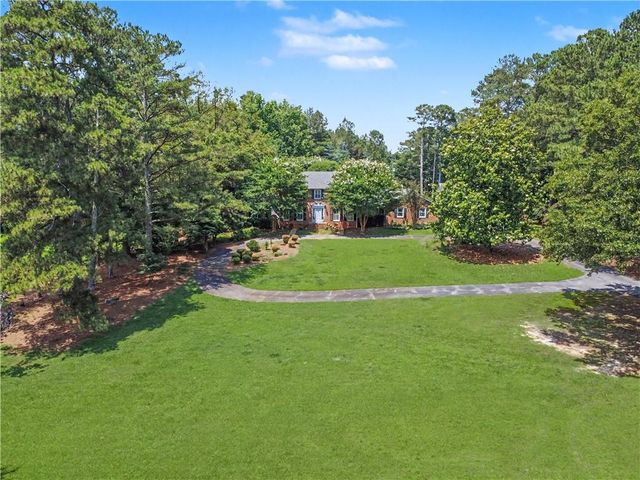 390 Virginia Hills Rd, Royston, GA 30662