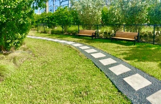 16385 Biscayne Blvd 3217, North Miami Beach, FL 33160