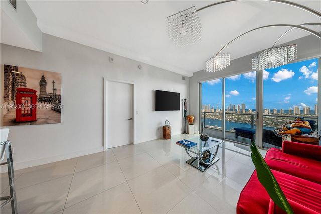 16385 Biscayne Blvd 3217, North Miami Beach, FL 33160