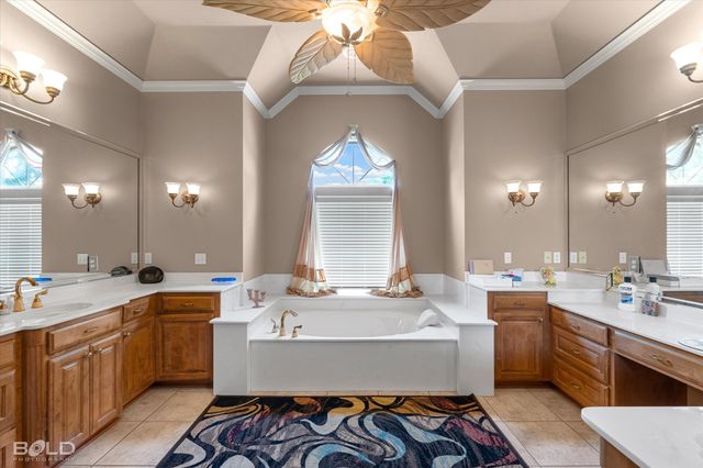 106 Oxford Circle, Bossier City, LA 71111