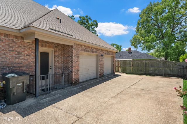 106 Oxford Circle, Bossier City, LA 71111