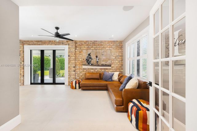 8521 SW 145th St, Palmetto Bay, FL 33158