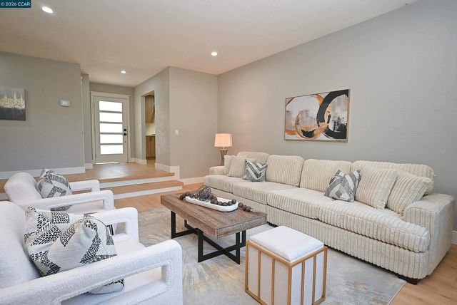 846 Savannah Cir, Walnut Creek, CA 94598