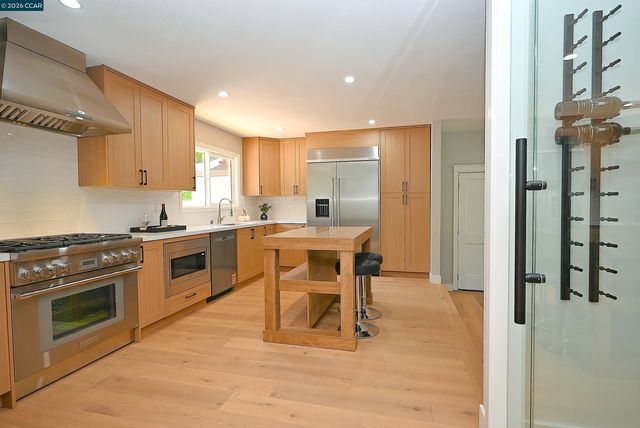 846 Savannah Cir, Walnut Creek, CA 94598