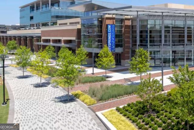 318 Sandy Springs Circle 160, Atlanta, GA 30328