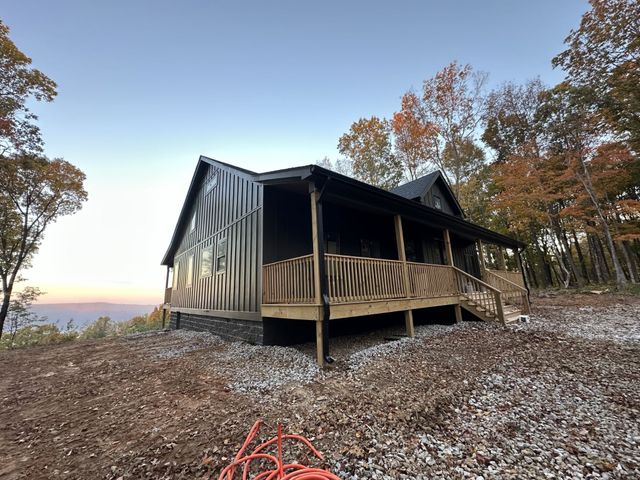 900 Valley View Drive, Altamont, TN 37301