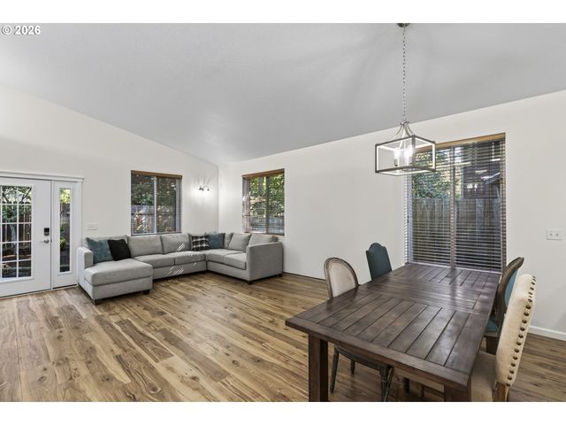 15516 Ne 39TH St, Vancouver, WA 98682