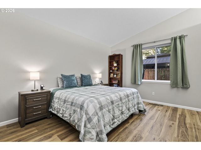 15516 Ne 39TH St, Vancouver, WA 98682