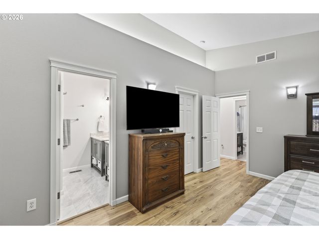 15516 Ne 39TH St, Vancouver, WA 98682