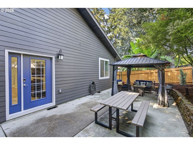 15516 Ne 39TH St, Vancouver, WA 98682