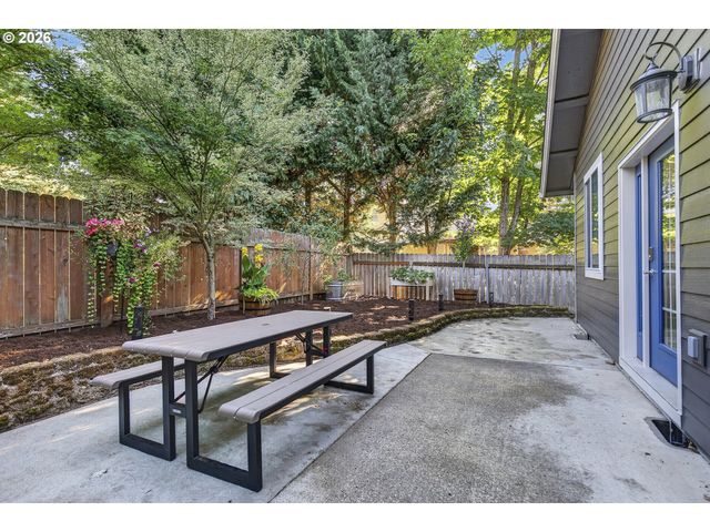 15516 Ne 39TH St, Vancouver, WA 98682
