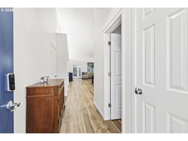 15516 Ne 39TH St, Vancouver, WA 98682