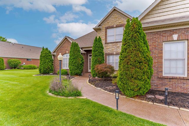 2084 Long Cove Circle, Newburgh, IN 47630