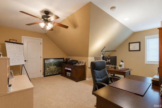 2084 Long Cove Circle, Newburgh, IN 47630