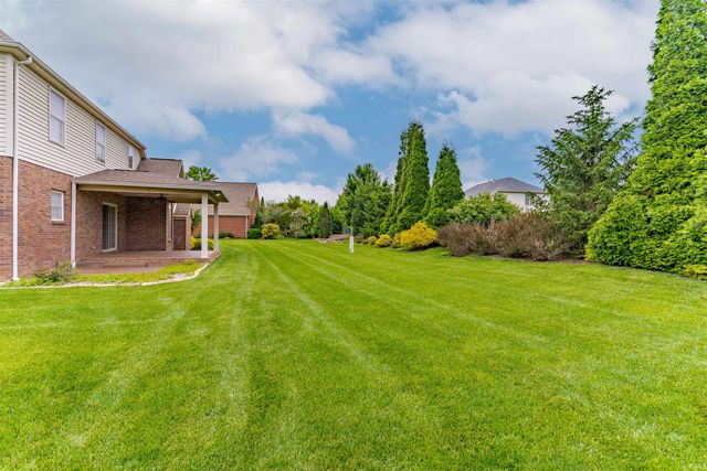 2084 Long Cove Circle, Newburgh, IN 47630