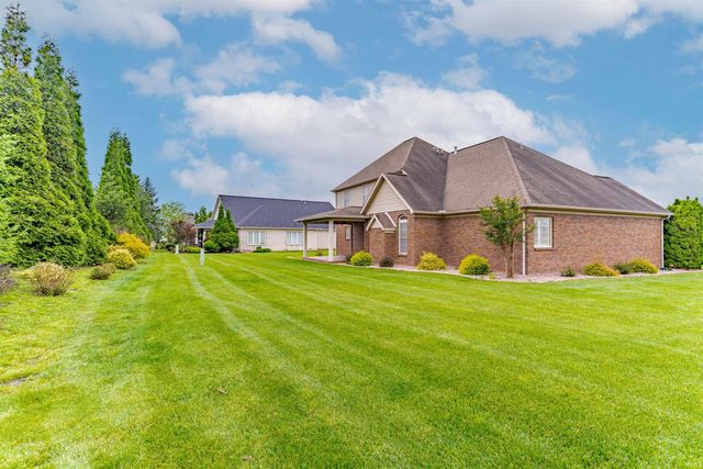 2084 Long Cove Circle, Newburgh, IN 47630
