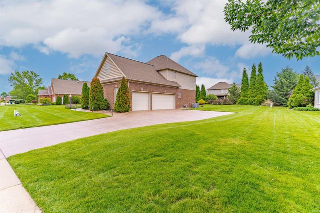 2084 Long Cove Circle, Newburgh, IN 47630