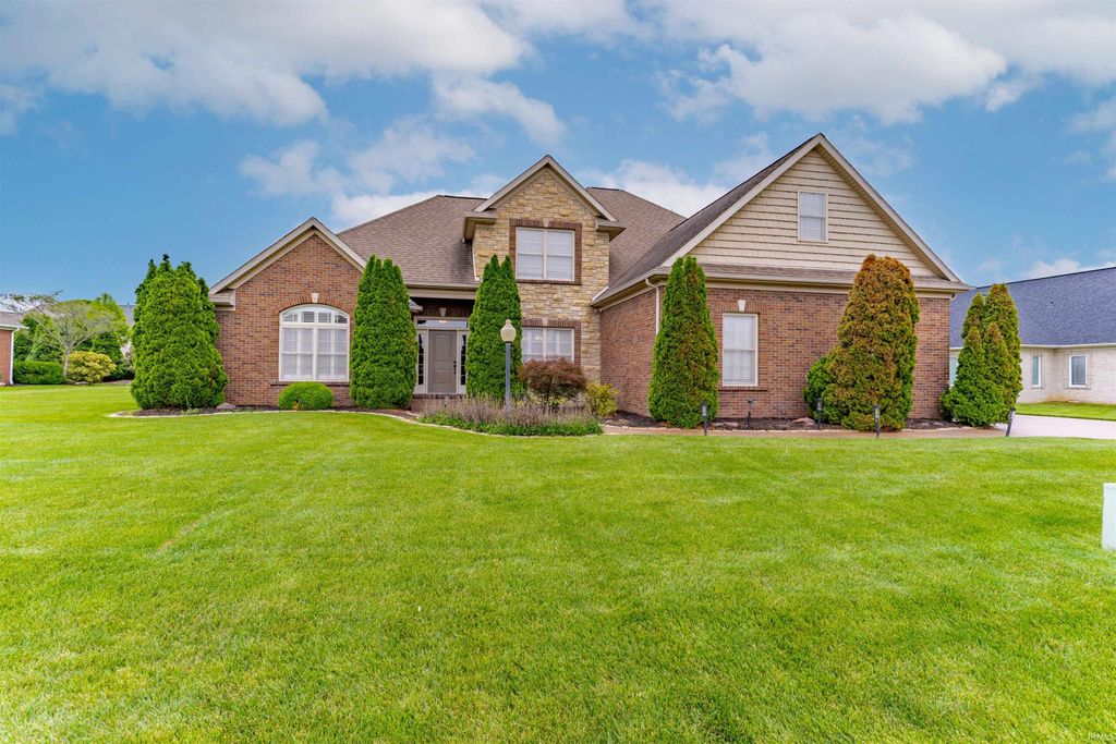 2084 Long Cove Circle, Newburgh, IN 47630