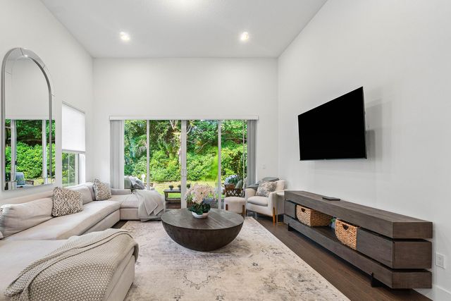 11401 Pointe Midtown Drive, Palm Beach Gardens, FL 33418