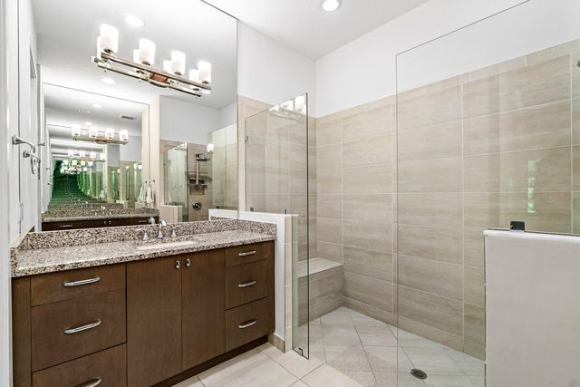 11401 Pointe Midtown Drive, Palm Beach Gardens, FL 33418