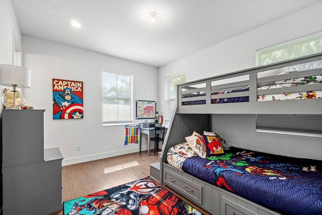 11401 Pointe Midtown Drive, Palm Beach Gardens, FL 33418