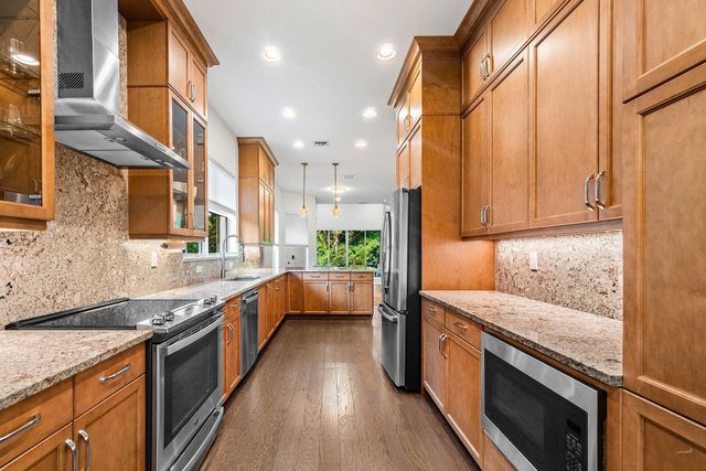 11401 Pointe Midtown Drive, Palm Beach Gardens, FL 33418