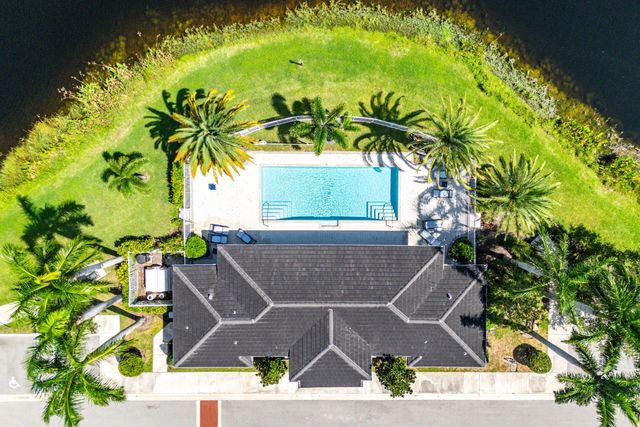 11401 Pointe Midtown Drive, Palm Beach Gardens, FL 33418