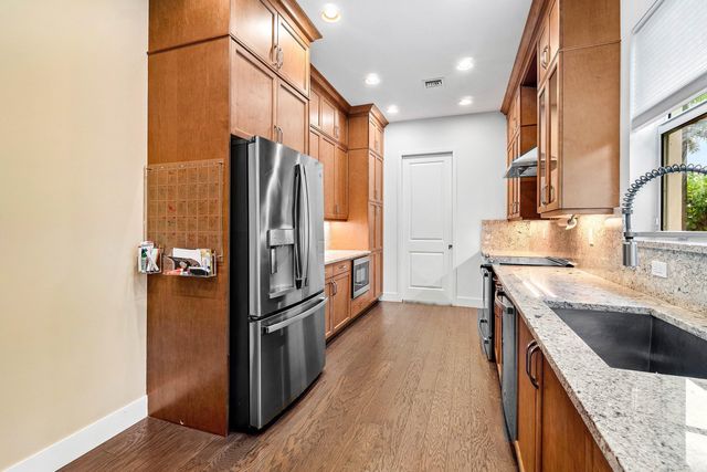 11401 Pointe Midtown Drive, Palm Beach Gardens, FL 33418