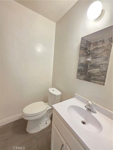9618 Kalmia Street, Los Angeles, CA 90002