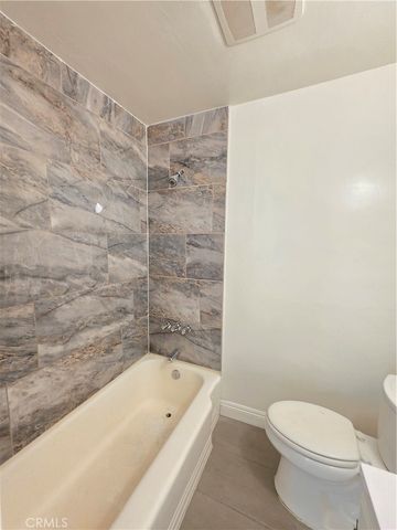 9618 Kalmia Street, Los Angeles, CA 90002
