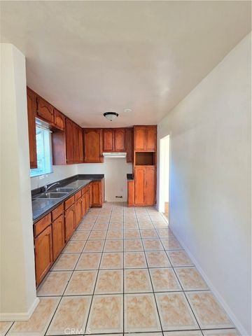 9618 Kalmia Street, Los Angeles, CA 90002