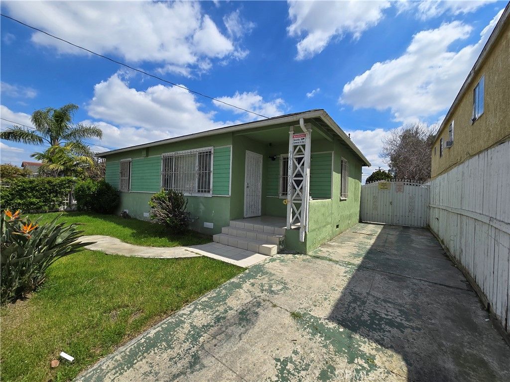 9618 Kalmia Street, Los Angeles, CA 90002