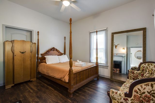409 S 11th St, Clarksville, TN 37040