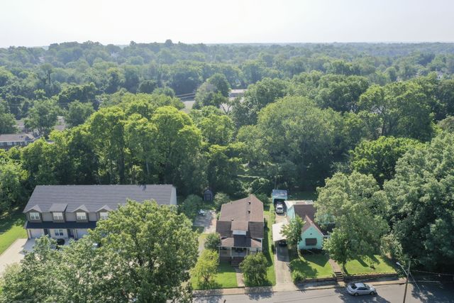 409 S 11th St, Clarksville, TN 37040