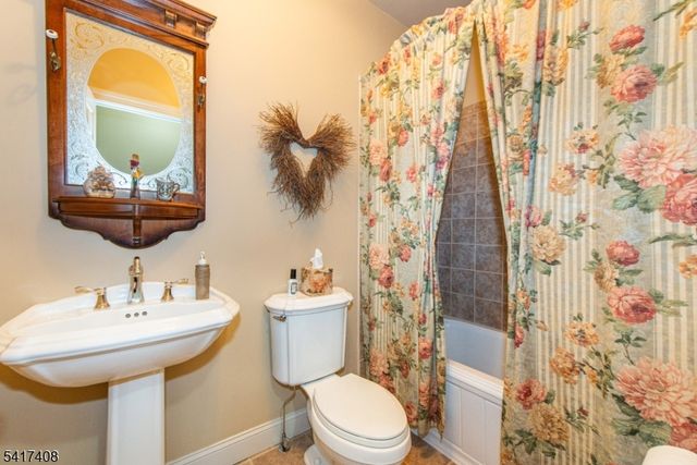 105 Ely Rd, Boonton Town, NJ 07005