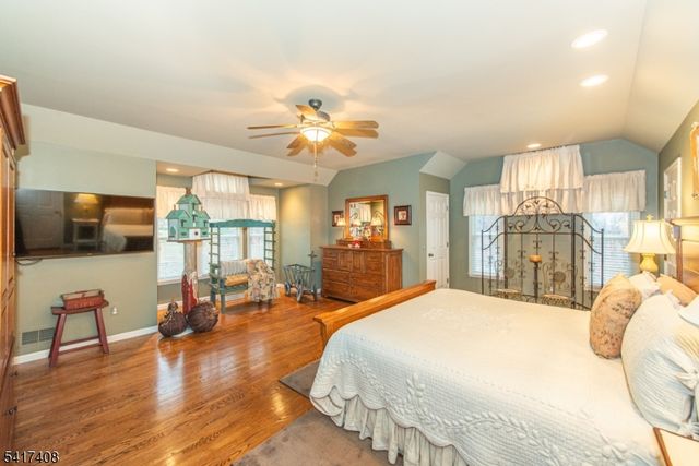 105 Ely Rd, Boonton Town, NJ 07005