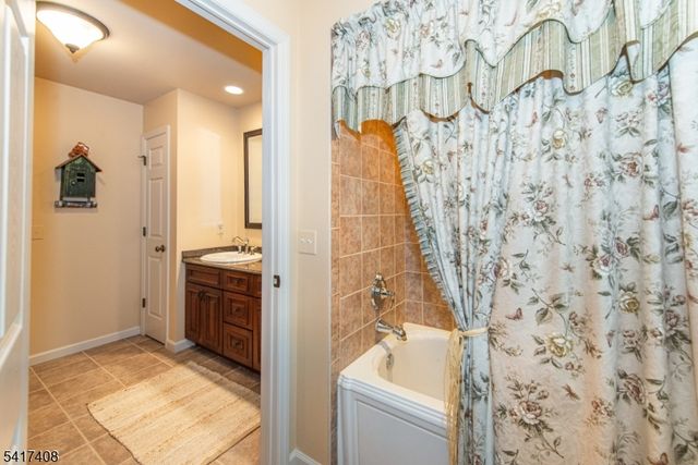 105 Ely Rd, Boonton Town, NJ 07005