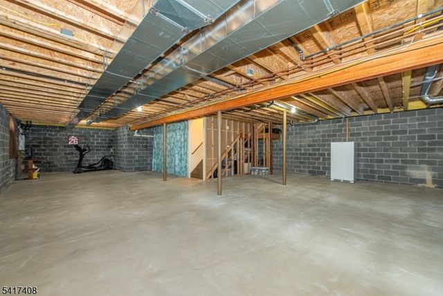 105 Ely Rd, Boonton Town, NJ 07005