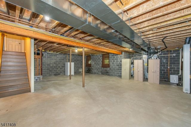 105 Ely Rd, Boonton Town, NJ 07005