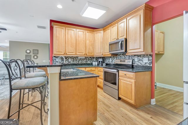 403 Commonwealth Cir, Newnan, GA 30263