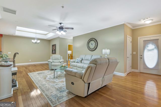 403 Commonwealth Cir, Newnan, GA 30263