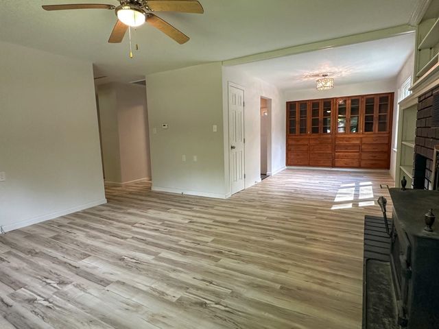 57 Cheyenne Drive, Cherokee Village, AR 72529