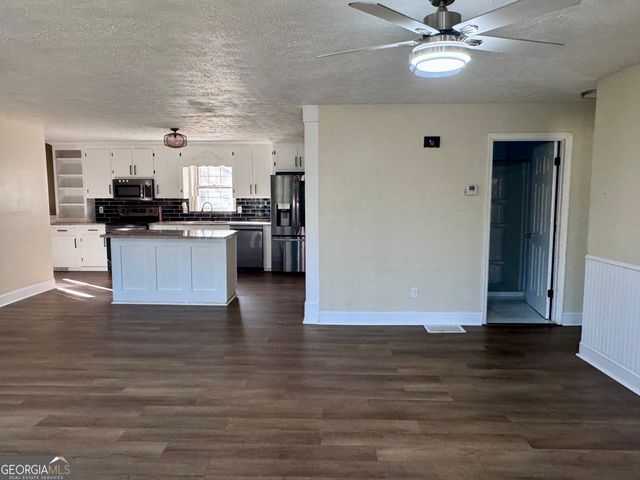 155 Dilmus Court, Baldwin, GA 30511