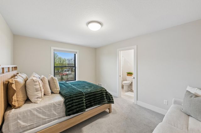 16830 59th Avenue N, Plymouth, MN 55446