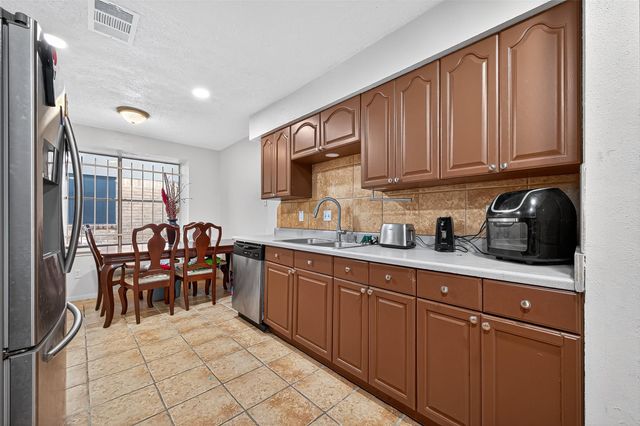 2606 Owens Cross Drive, Houston, TX 77067