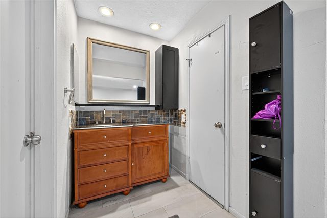 2606 Owens Cross Drive, Houston, TX 77067