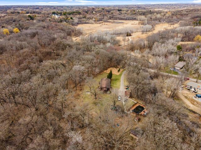 17125 Stodola, Minnetonka, MN 55345