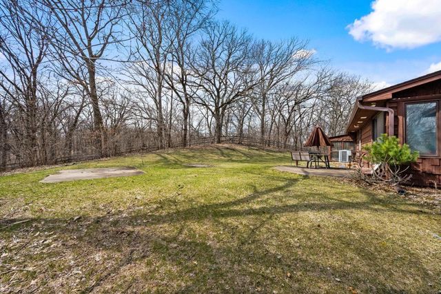 17125 Stodola, Minnetonka, MN 55345