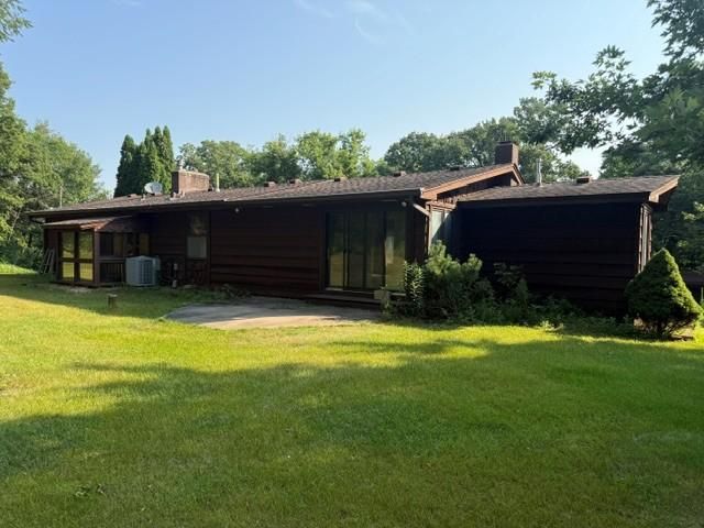 17125 Stodola, Minnetonka, MN 55345