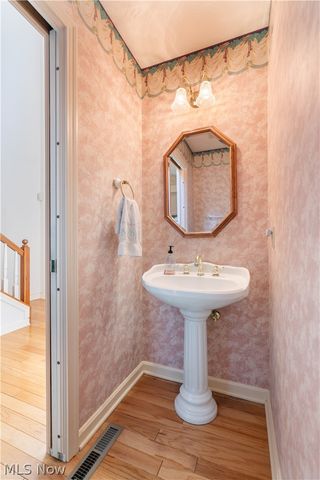 3472 Deer Trace Avenue NW, Canton, OH 44708